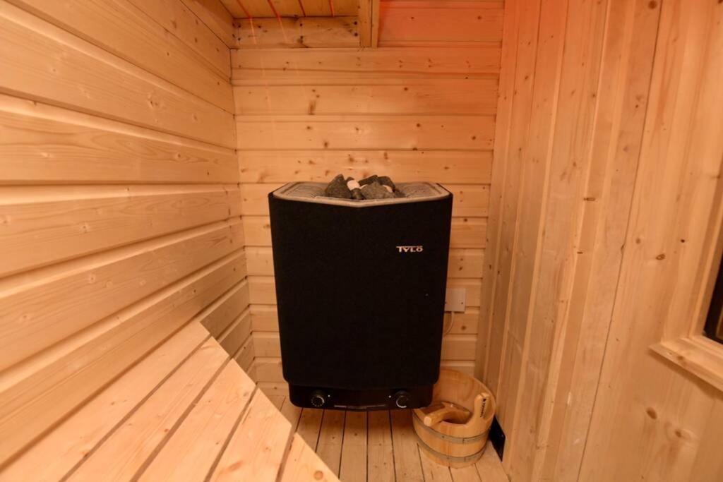 Flanders Loft Luxury Apartment With Sauna Dungiven Ngoại thất bức ảnh